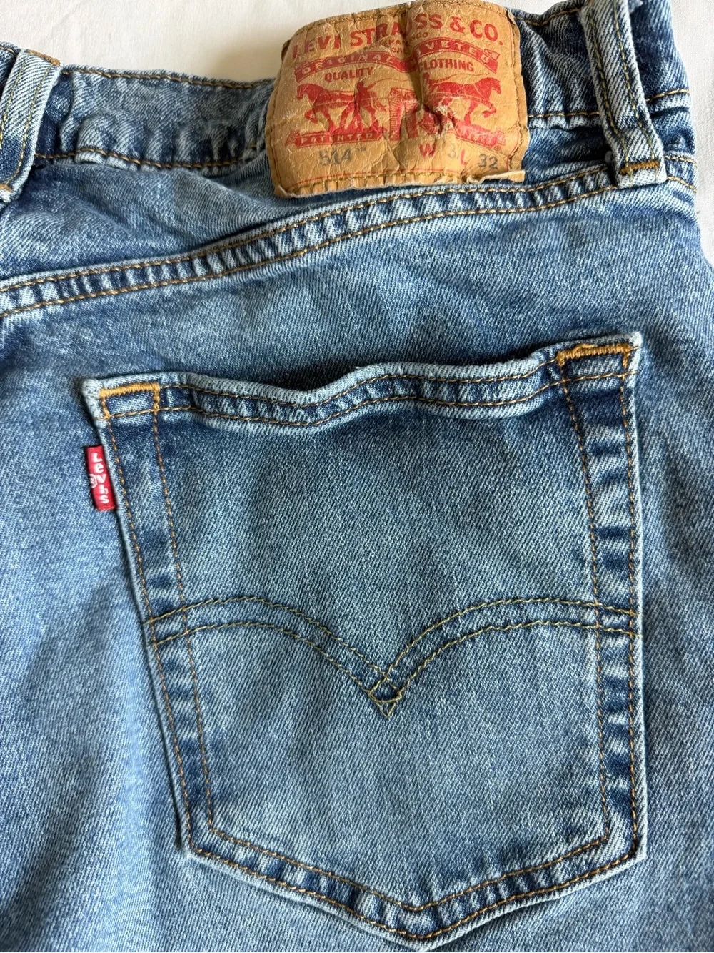 Levi's 559 Relaxed Straight Men's Jeans W52 L30 Big & Tall Medium Wash Denim